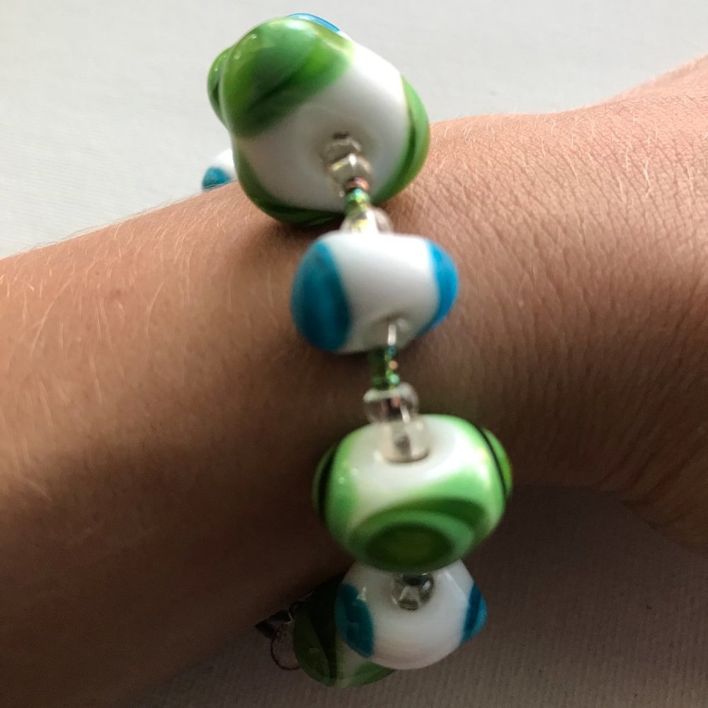 Glass bead braclet - Picture 2 of 3